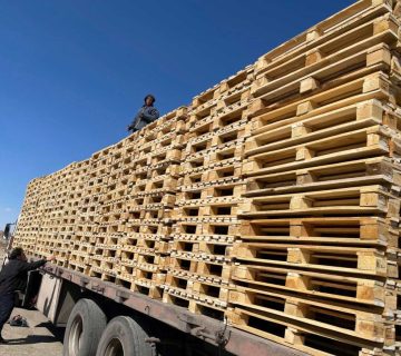 عوامل افزایش یا کاهش قیمت پالت چوبی یورو در بازار ایران